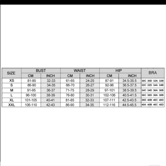 CUPSHE YELLOW & NAVY CUT OUT ONE PIECE SWIMSUIT M - Picture 3 of 4